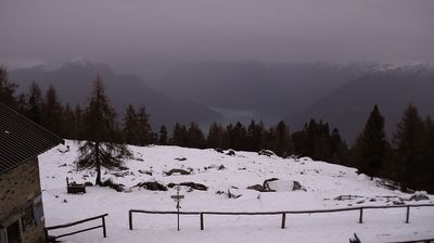 immagine della webcam nei dintorni di Alpe Giumello: webcam Monte Legnone