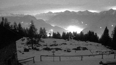 immagine della webcam nei dintorni di Dervio: webcam Monte Legnone