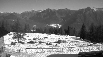 immagine della webcam nei dintorni di Pianello del Lario: webcam Monte Legnone