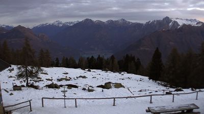 immagine della webcam nei dintorni di Pescegallo: webcam Monte Legnone