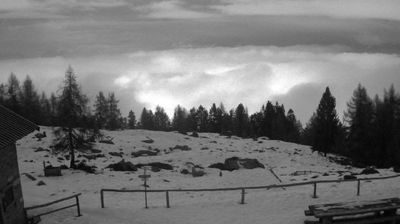 immagine della webcam nei dintorni di Dervio: webcam Monte Legnone