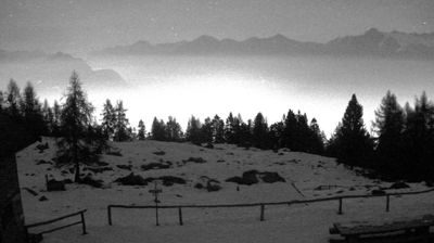 immagine della webcam nei dintorni di Pasturo: webcam Monte Legnone