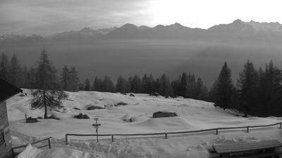 immagine della webcam nei dintorni di Pescegallo: webcam Monte Legnone