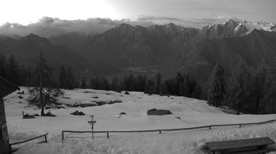 immagine della webcam nei dintorni di Albaredo per San Marco: webcam Monte Legnone