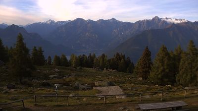 immagine della webcam nei dintorni di Gravedona ed Uniti: webcam Monte Legnone