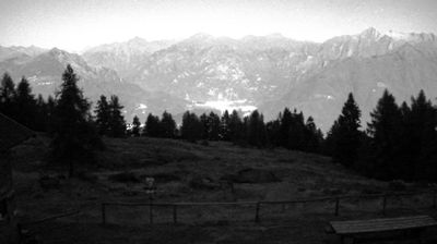 immagine della webcam nei dintorni di Menarola: webcam Monte Legnone