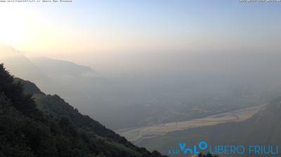 immagine della webcam nei dintorni di Sella Nevea: webcam Bordano