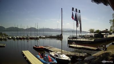 immagine della webcam nei dintorni di Viareggio: webcam Torre Del Lago Puccini