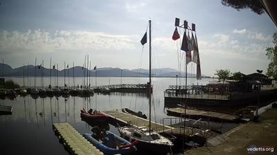 immagine della webcam nei dintorni di Pietrasanta: webcam Torre Del Lago Puccini