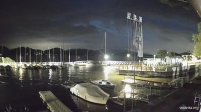 immagine della webcam nei dintorni di Pisa San Giusto: webcam Torre Del Lago Puccini