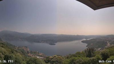 immagine della webcam nei dintorni di Fontaneto d'Agogna: webcam Madonna del Sasso