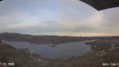 immagine della webcam nei dintorni di Arona: webcam Madonna del Sasso