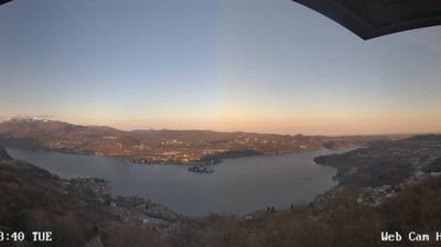 immagine della webcam nei dintorni di Arona: webcam Madonna del Sasso