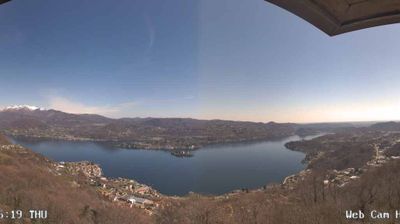 immagine della webcam nei dintorni di Mottarone: webcam Madonna del Sasso