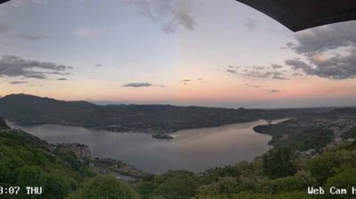 immagine della webcam nei dintorni di Pella: webcam Madonna del Sasso