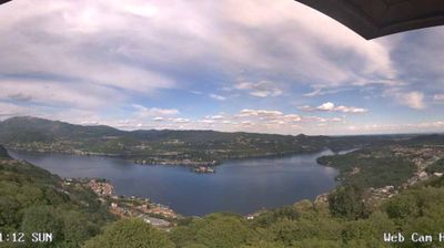 immagine della webcam nei dintorni di Meina: webcam Madonna del Sasso