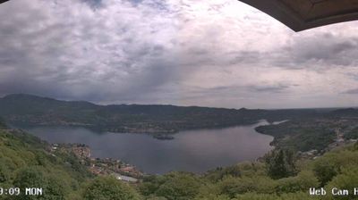 immagine della webcam nei dintorni di Borgosesia: webcam Madonna del Sasso