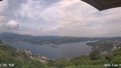 immagine della webcam nei dintorni di Borgomanero: webcam Madonna del Sasso