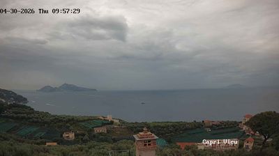 immagine della webcam nei dintorni di Furore: webcam Sant'Agata sui Due Golfi