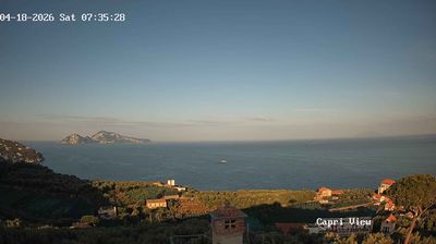 immagine della webcam nei dintorni di Anacapri: webcam Sant'Agata sui Due Golfi