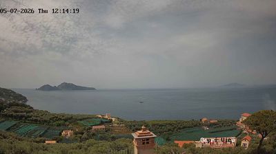 immagine della webcam nei dintorni di Furore: webcam Sant'Agata sui Due Golfi