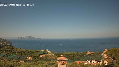 immagine della webcam nei dintorni di Torre del Greco: webcam Sant'Agata sui Due Golfi