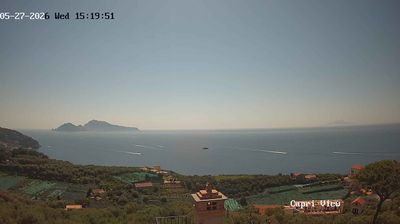 immagine della webcam nei dintorni di Torre del Greco: webcam Sant'Agata sui Due Golfi