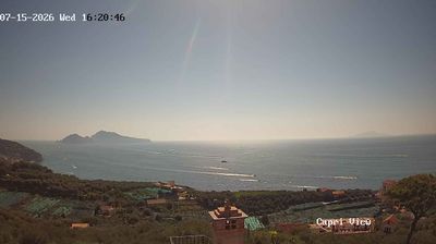 immagine della webcam nei dintorni di Massa Lubrense: webcam Sant'Agata sui Due Golfi