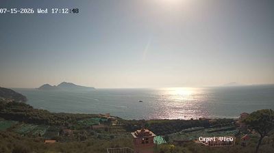 immagine della webcam nei dintorni di Massa Lubrense: webcam Sant'Agata sui Due Golfi