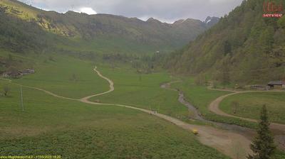 immagine della webcam nei dintorni di Piani di Artavaggio: webcam Introbio
