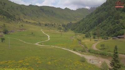 immagine della webcam nei dintorni di Rifugio Falc: webcam Introbio