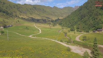 immagine della webcam nei dintorni di Piani di Bobbio: webcam Introbio