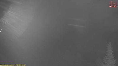 immagine della webcam nei dintorni di Piani di Artavaggio: webcam Introbio
