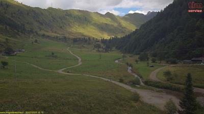 immagine della webcam nei dintorni di Rasura: webcam Rifugio Falc