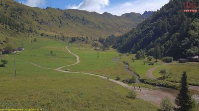immagine della webcam nei dintorni di Introbio: webcam Rifugio Falc