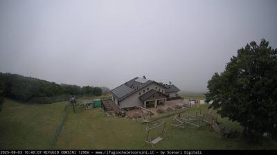 immagine della webcam nei dintorni di Sigillo: webcam Monte Nerone