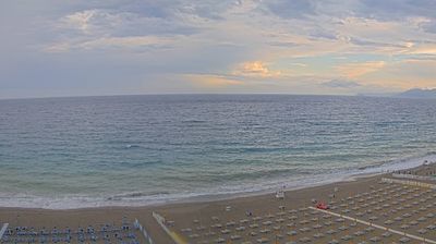 immagine della webcam nei dintorni di Finale Ligure: webcam Finale Pia