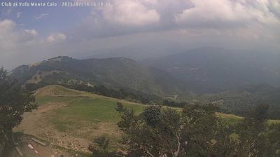 immagine della webcam nei dintorni di Felino: webcam Schia Monte Caio
