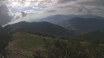 immagine della webcam nei dintorni di Monte Giogo: webcam Schia Monte Caio