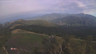 immagine della webcam nei dintorni di Fornovo di Taro: webcam Schia Monte Caio
