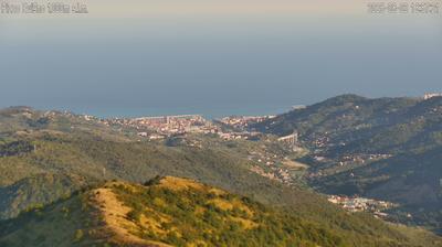 immagine della webcam nei dintorni di San Bartolomeo al Mare: webcam Chiusanico