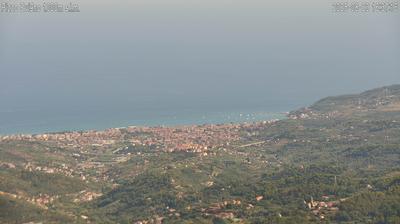 immagine della webcam nei dintorni di Badalucco: webcam Chiusanico