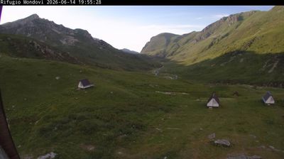 immagine della webcam nei dintorni di Monesi di Triora: webcam Cima Durand