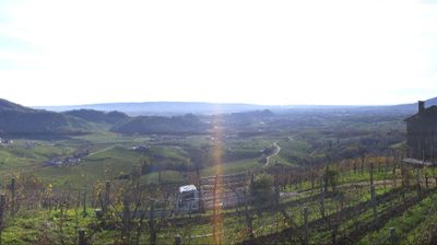 immagine della webcam nei dintorni di Montebelluna: webcam Valdobbiadene