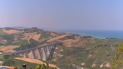 immagine della webcam nei dintorni di Canzano: webcam Foggetta