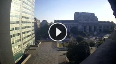 immagine della webcam nei dintorni di Milano Isola: webcam Milano Stazione Centrale