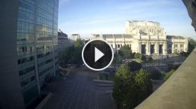 immagine della webcam nei dintorni di Milano Zona Tortona: webcam Milano Stazione Centrale