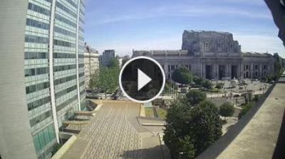 immagine della webcam nei dintorni di Milano Quadrilatero: webcam Milano Stazione Centrale