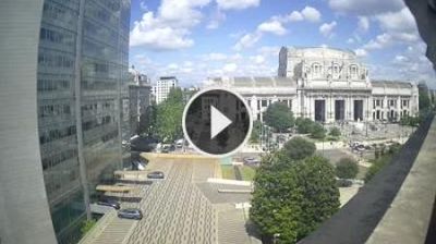 immagine della webcam nei dintorni di Milano Novara: webcam Milano Stazione Centrale