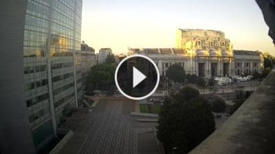immagine della webcam nei dintorni di Milano Campo dei Fiori: webcam Milano Stazione Centrale